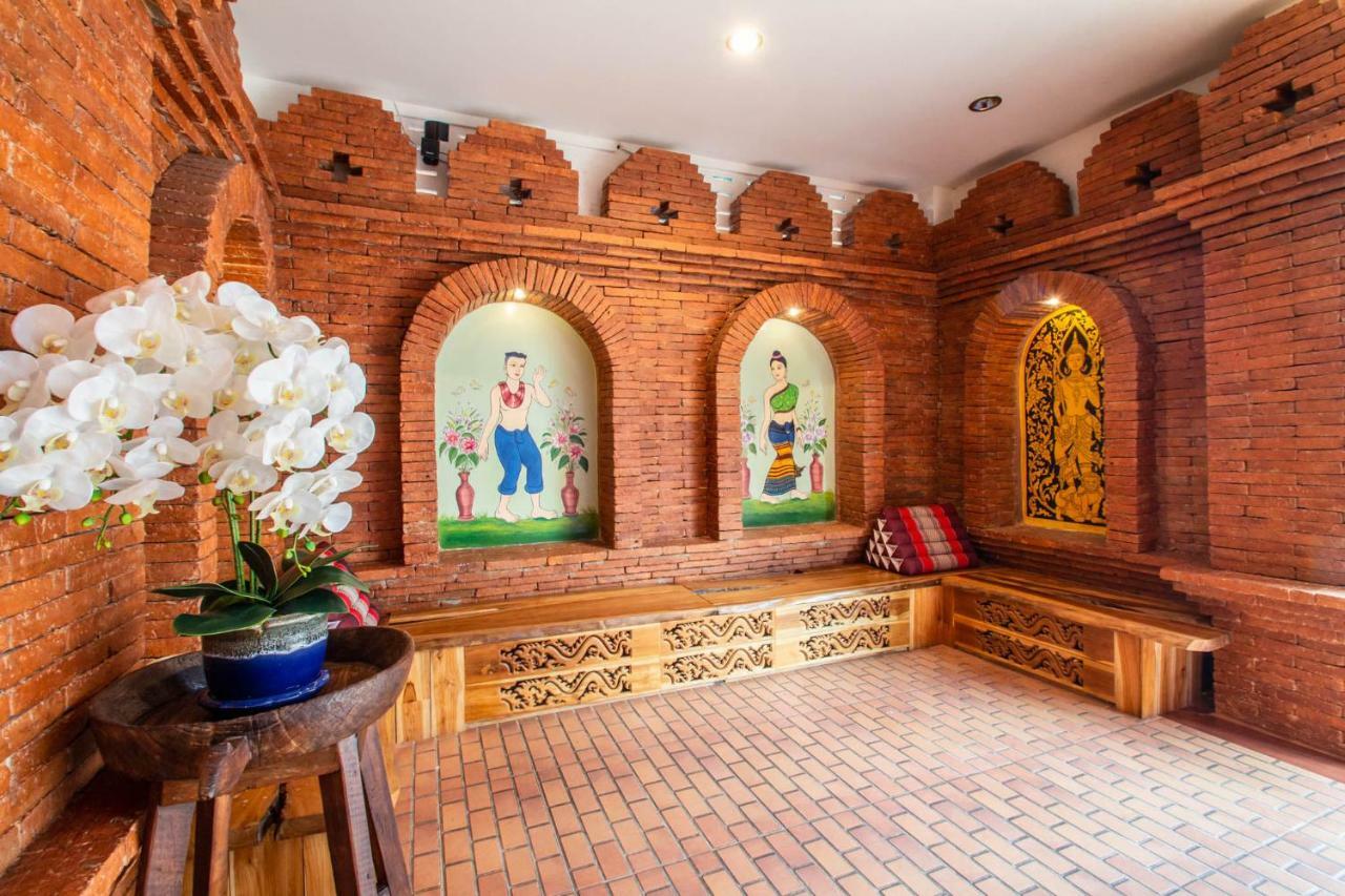 Anumat Premium Budget Hotel Chiang Mai Exterior photo
